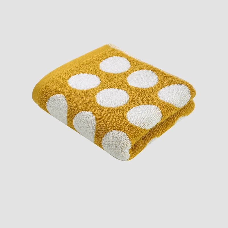 Cotton towel with retro design - Maison Déco Lumière